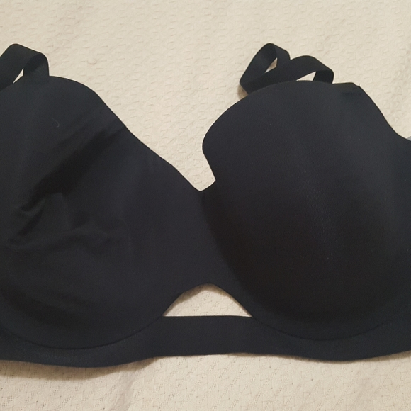 Bras - Picture 4 of 4